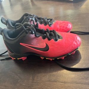 Size 1Y nike soccer cleats